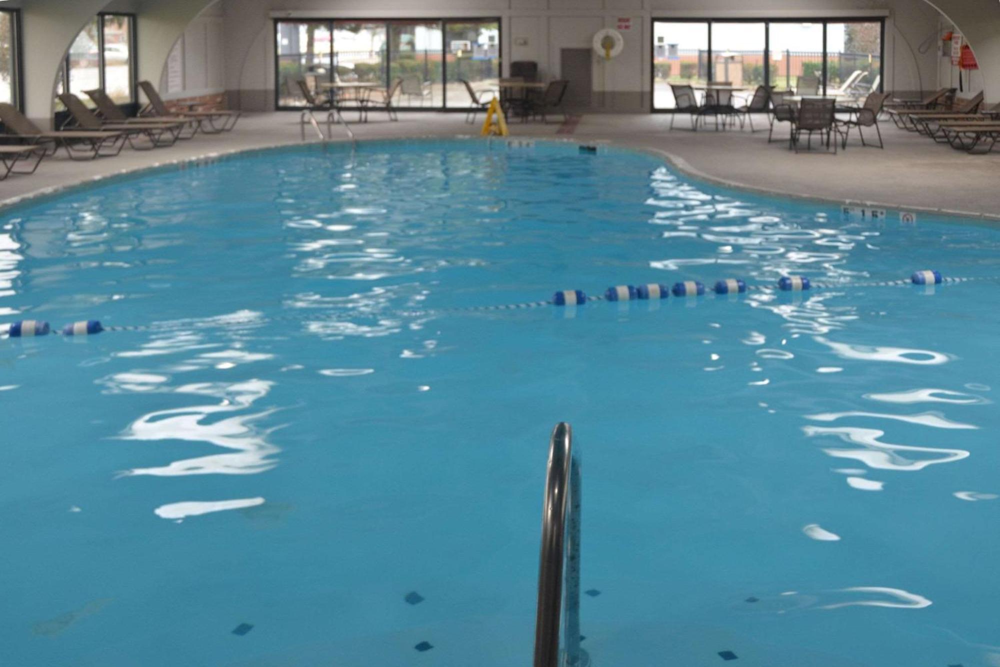 Quality Inn Perrysburg Luaran gambar